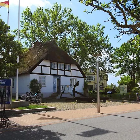 Apartment Meeresblick Residenzen Ferienwohnung 35 Mit Sauna- Und Schwimmbadnutzung Im Ahoi Sellin *